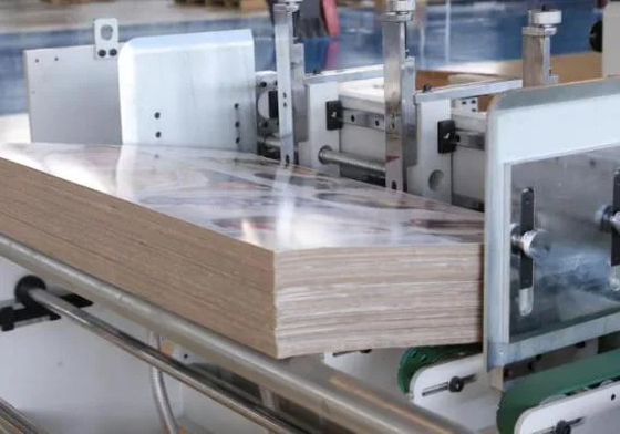 Automatic UV Varnish Polishing Glazing Machine For Paperboard