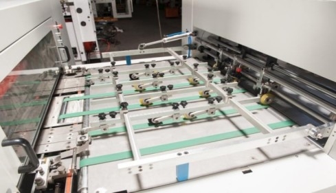 Max Sheet 1080mm Die Cutting And Stripping Machine