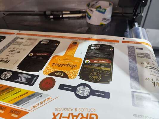 Digital Label UV Varnish Printing and Foil Stamping Machine